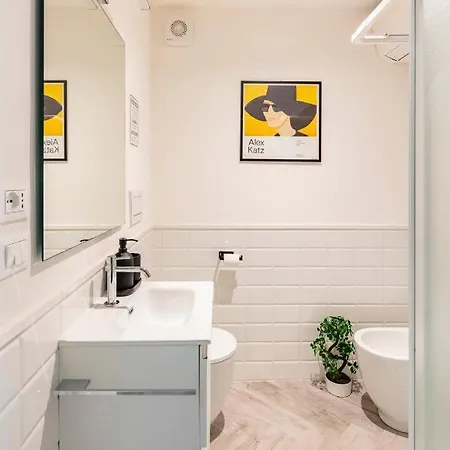 펜션 Piazza Savonarola 13 이몰라