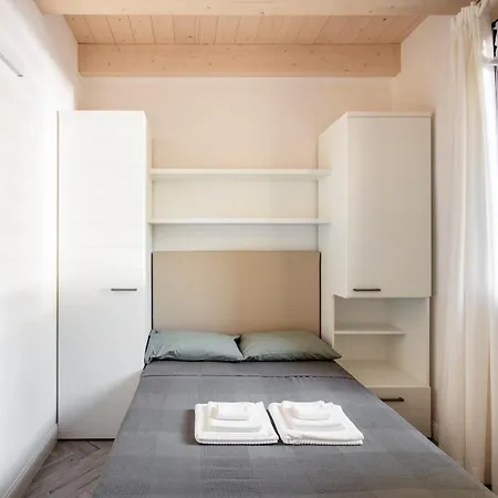 Piazza Savonarola 13 * 이몰라