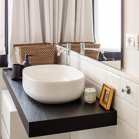 펜션 Piazza Savonarola 13 *