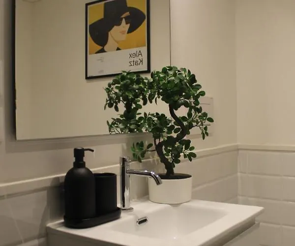 Piazza Savonarola 13 Imola