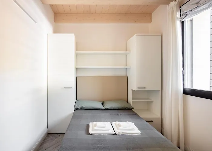 Piazza Savonarola 13 * Imola