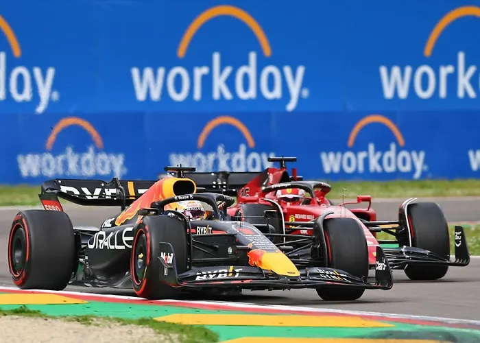 Piazza Savonarola 13