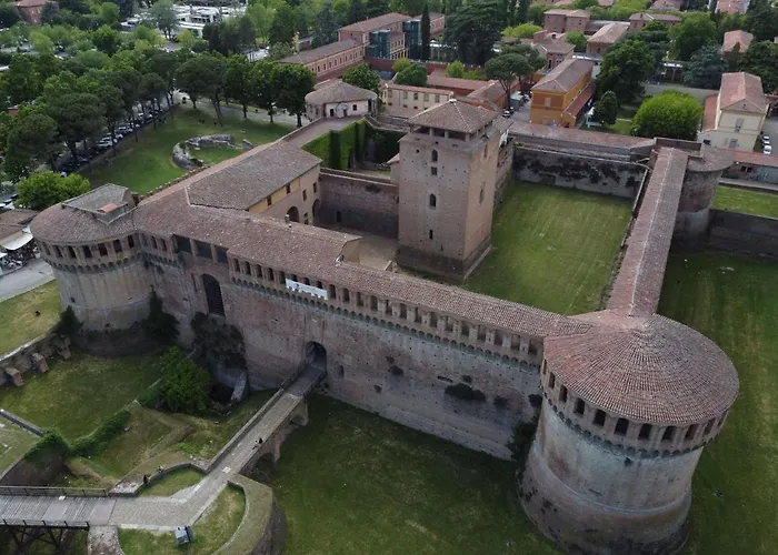 Semesterbostad Piazza Savonarola 13
